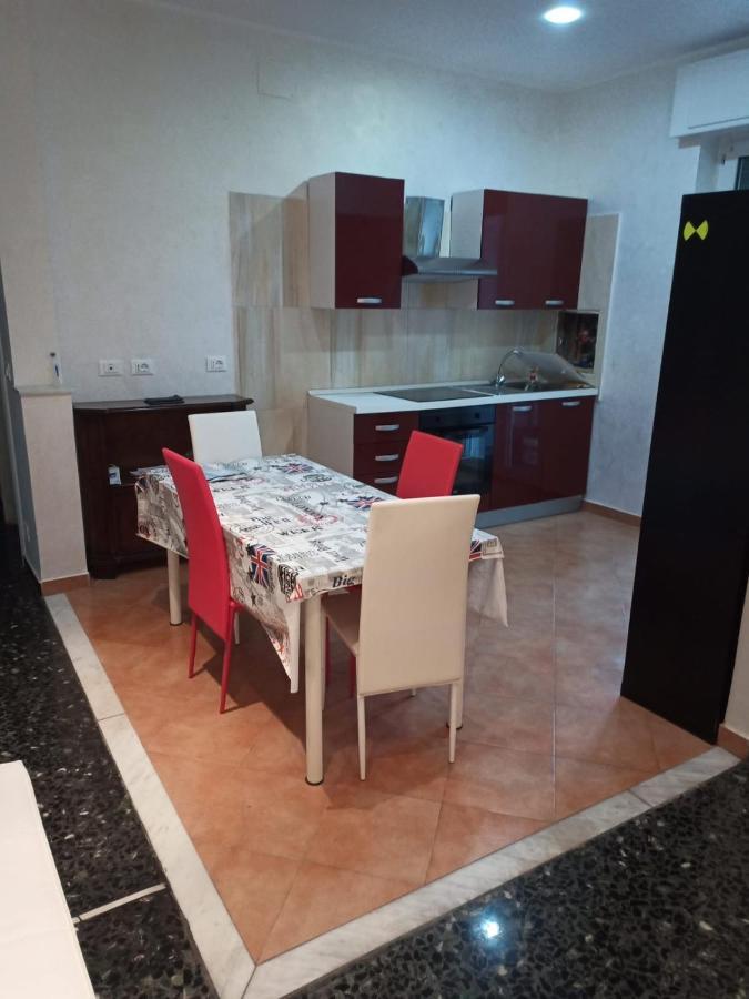Dolce Notte, Near San Martino Hospital Bed and Breakfast Genua Buitenkant foto