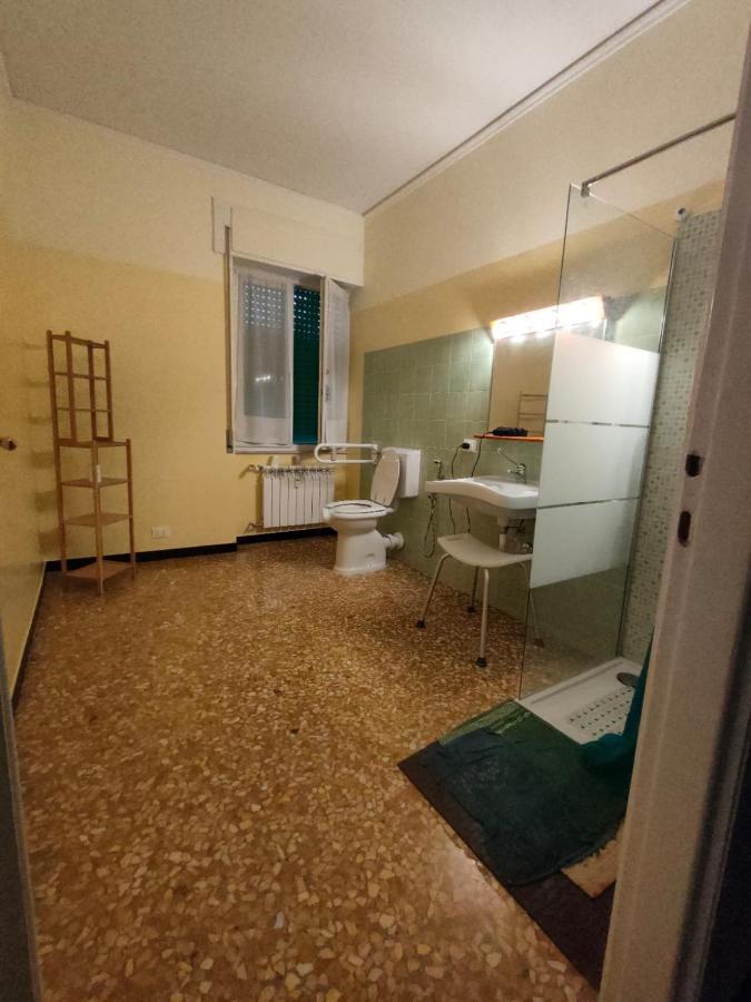 Dolce Notte, Near San Martino Hospital Bed and Breakfast Genua Buitenkant foto