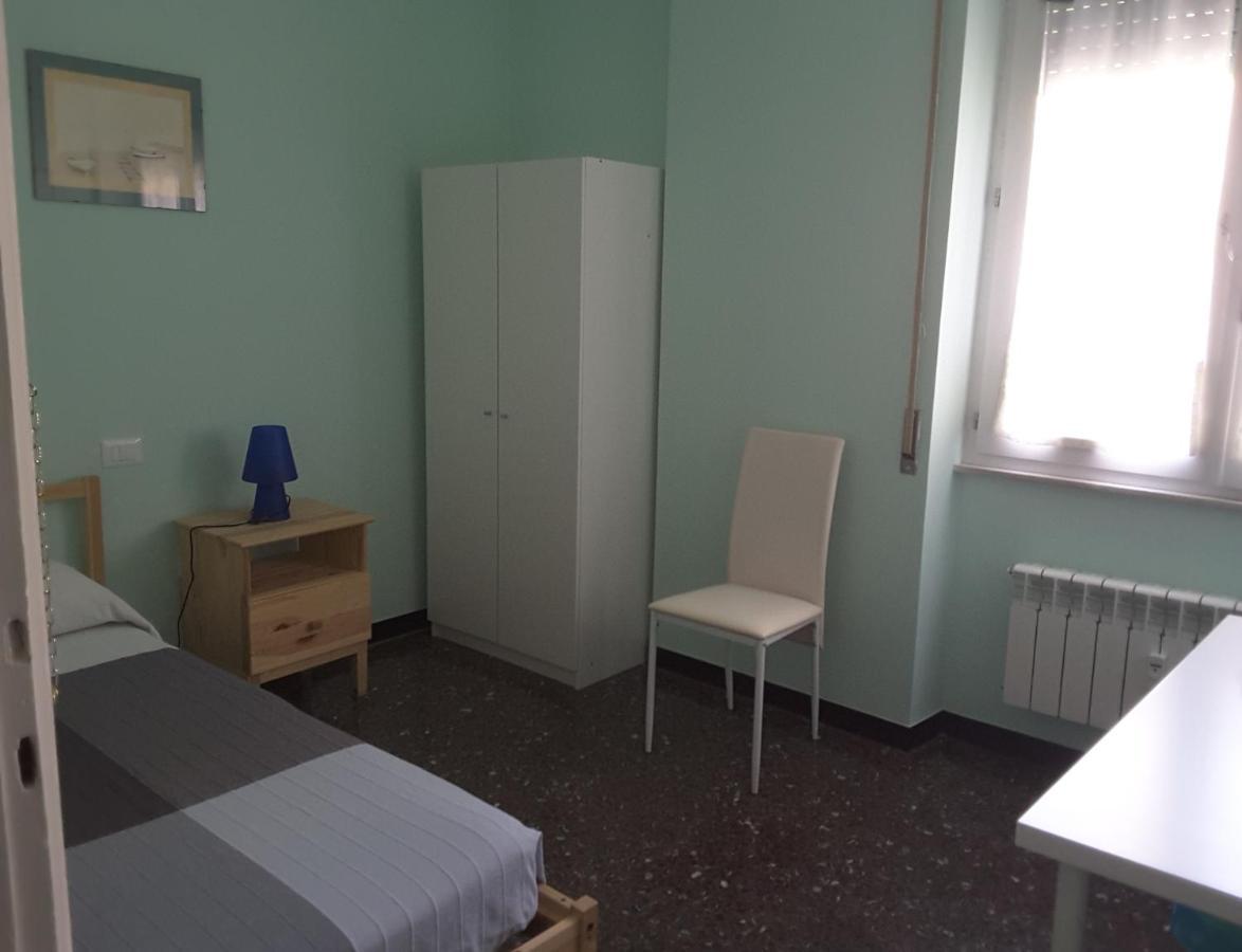 Dolce Notte, Near San Martino Hospital Bed and Breakfast Genua Buitenkant foto